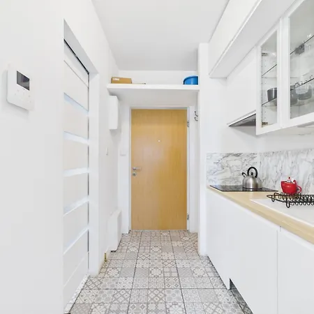 Apartment Superapart Kierbedzia Warschau