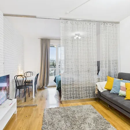 Superapart Kierbedzia - Blisko Olinek * Varsó