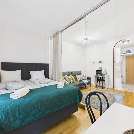 Superapart Kierbedzia - Blisko Olinek Apartman Varsó