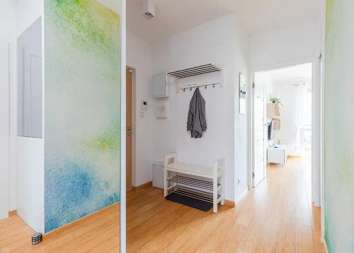 Superapart Kierbedzia - Blisko Olinek شقة وارسو