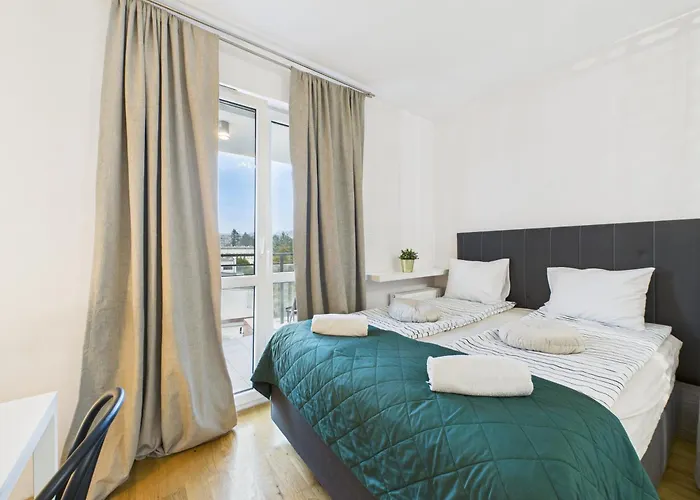 Superapart Kierbedzia - Blisko Olinek شقة وارسو